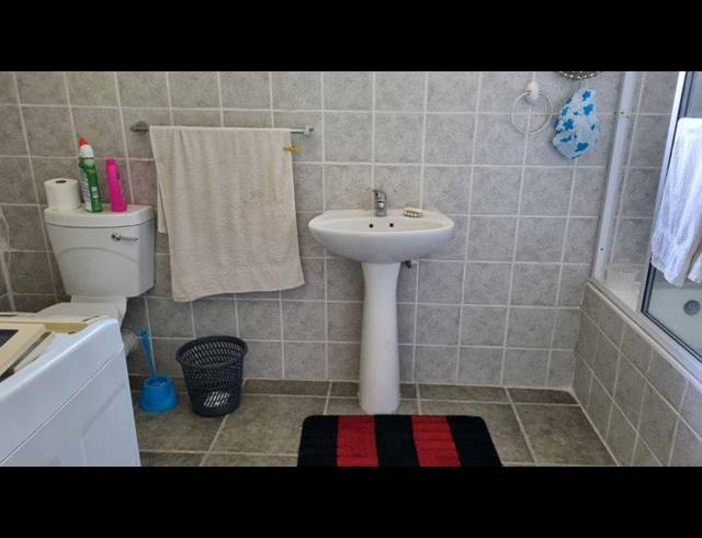 2 BEDROOM SIMPLEX FOR SALE IN ESCOMBE
